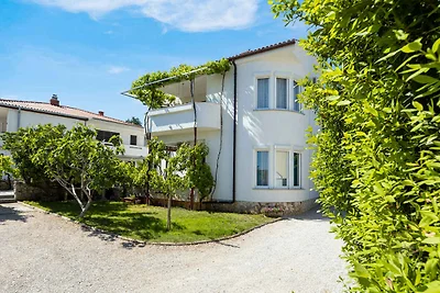 Ferienwohnung mit Terrasse und Grill