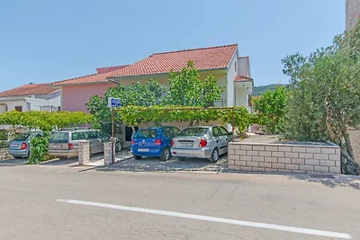 Ferienwohnung mit Klimaanlage und Balkon