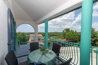 Apartment mit grossem Balkon, zwei Schlafzimm