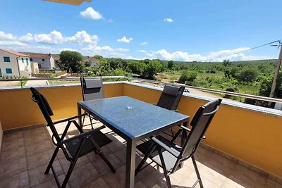 Ferienwohnung mit Balkon und Grill