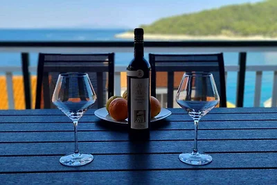 Charmantes Studio mit Meerblick in Milna auf 