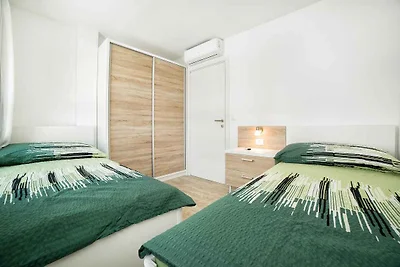 Ferienhaus Haus BUZOV 6+0