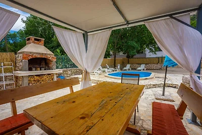 Ferienhaus mit Klimaanlage und Aussenpool