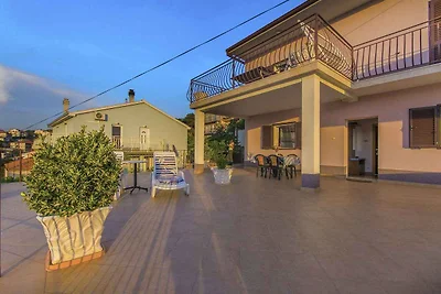 Ferienwohnung mit Balkon und Klimaanlage