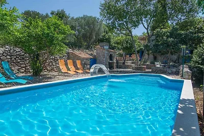 Ferienhaus Boris -kuća za odmor sa bazenom