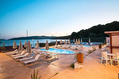 Komfortables Ferienapartment Medena mit Garte