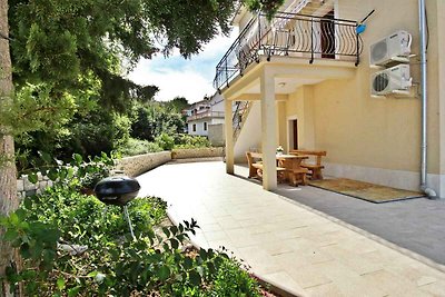 Ferienwohnung mit Terrasse und Klimaanlage