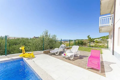Ferienwohnung mit Meerblick und Pool