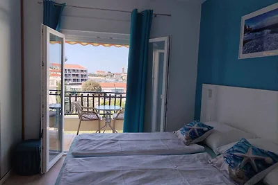 Ferienwohnung mit Meeresblick und Terrasse
