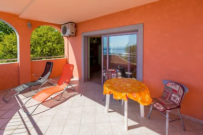 Ferienwohnung mit Meerblick und Pool