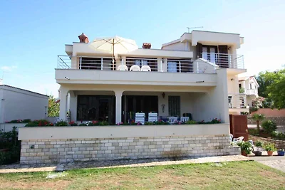Ferienwohnung mit Klimaanlage und Meerblick