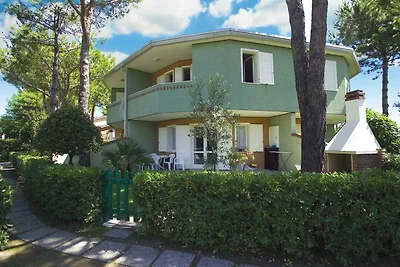 Ferienwohnung mit Garten und Klimaanlage