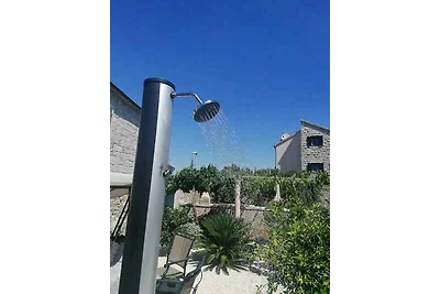 Ferienwohnung mit Terrasse und Grill
