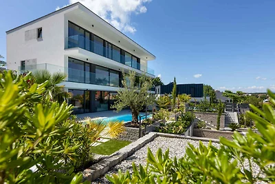 Ferienwohnung im Erdgeschoss mit Swimmingpool