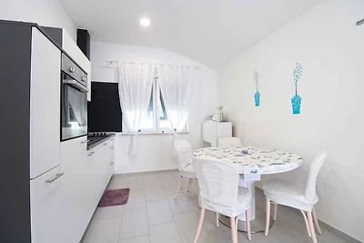 Ferienhaus modern eingerichtet mit Garten und