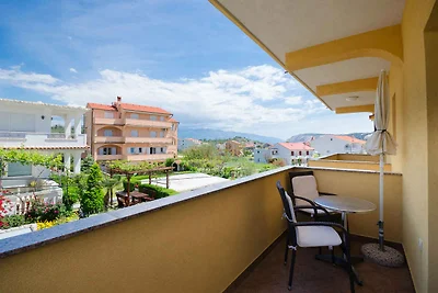 Ferienwohnung mit Balkon und Grill