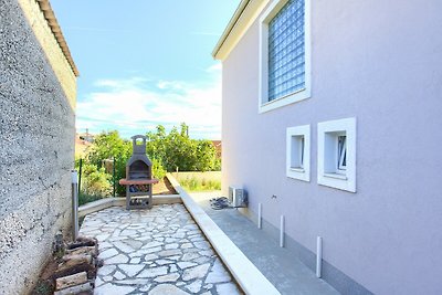 Villa mit Pool und Meerblick