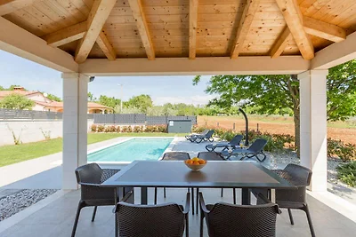 Villa Stefany – Ihr Rückzugsort in Montižana 