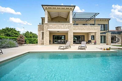 Villa mit Pool, Klimaanlage
