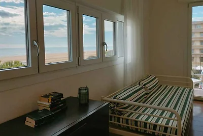 Ferienwohnung mit Balkon und Klimaanlage