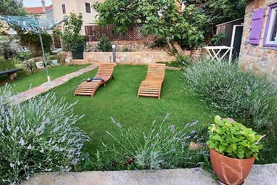 Ferienhaus mit Terrasse und Grill