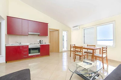 Ferienwohnung mit Meerblick und Pool