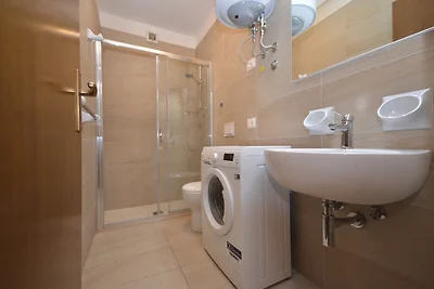 Ferienwohnung mit Balkon und Klimaanlage