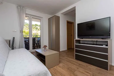 Ferienwohnung mit Balkon und Klimaanlage