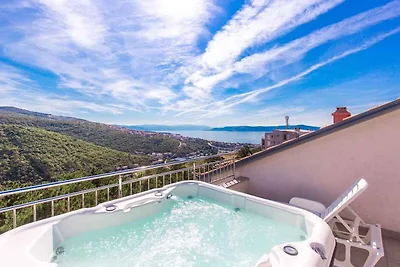 Ferienwohnung mit Whirlpool und Panoramablick