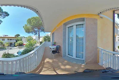 Ferienwohnung mit Klimaanlage und Balkon