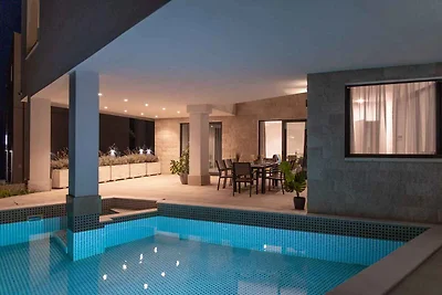 Villa mit Pool