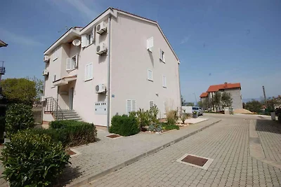 Ferienwohnung mit Balkon und Klimaanlage