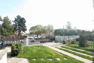 Ferienwohnung mit Terrasse, Klimaanlage und