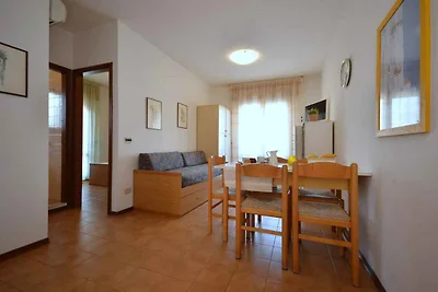 Studio mit Klimaanlage und Balkon