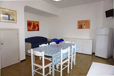 Ferienhaus mit Aussenpool und Terrasse