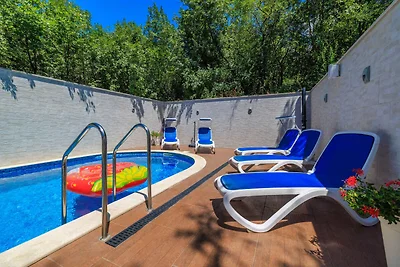 Ferienwohnung mit Aussenpool