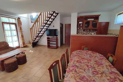 Ferienhaus mit Pool, Internet und Klimaanlage