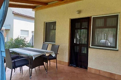 Ferienhaus mit moderner Einrichtung