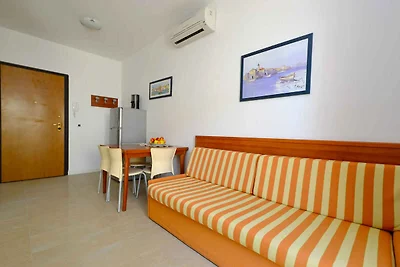 Ferienwohnung mit Klimaanlage und Balkon