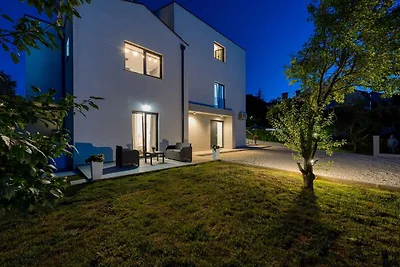 Villa mit luxuriösen Bedingungen, Klimaanlage