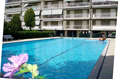 Ferienwohnung mit Pool und Garten