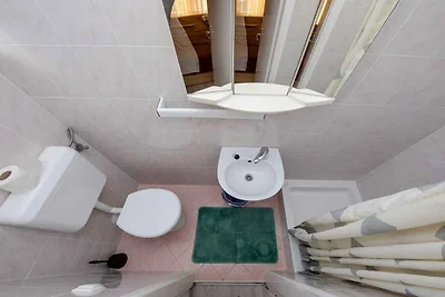 Apartment mit zwei Schlafzimmern und einem Ba