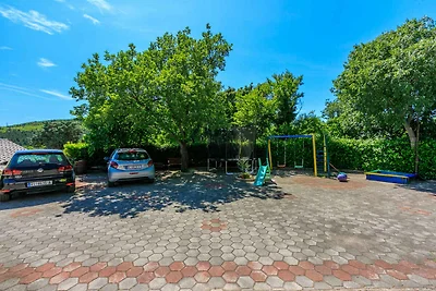 Ferienhaus mit Pool und Klimaanlage