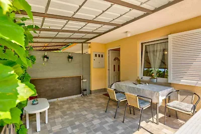 Ferienwohnung mit Meerblick und privater