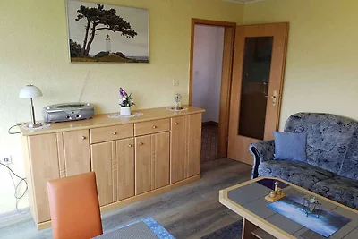 Ferienhaus mit Terrasse direkt am Wasser