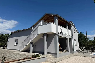 Ferienwohnung mit Klimaanlage und Pool