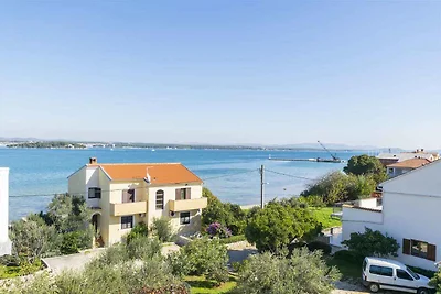 Ferienwohnung mit Balkon und Grill