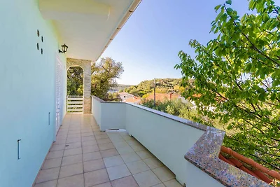 Ferienwohnung mit Balkon und Grill