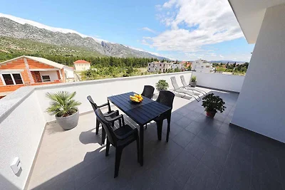 Ferienwohnung mit Swimmingpool und Terrasse z