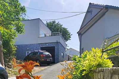 Studio mit Balkon und Klimaanlage